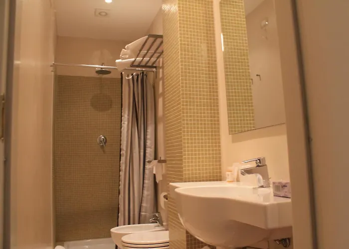 Touring Отель Ливорно