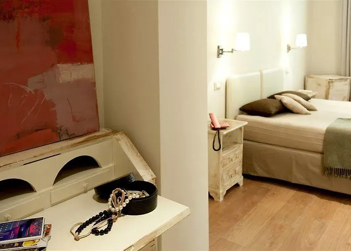 Отель Touring Ливорно