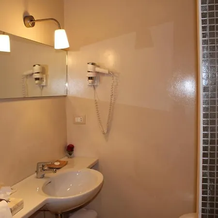 Touring Hotel 3*